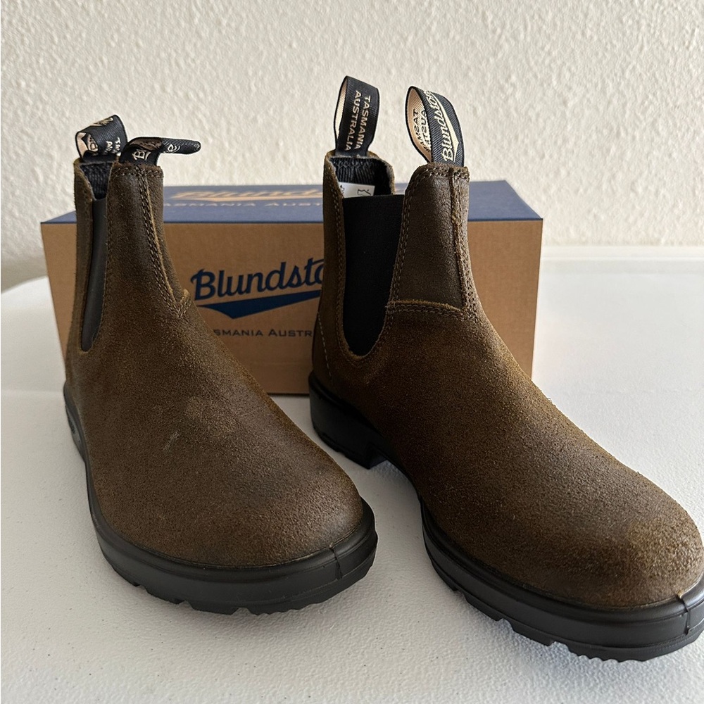 Blundstone Dark Olive 1615 Chelsea Pull-On Suede Ankle Boots New